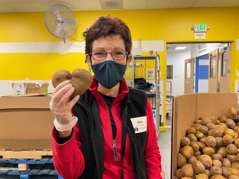 Donor who volunteered at Cypress found heart-shaped kiwis while sorting food